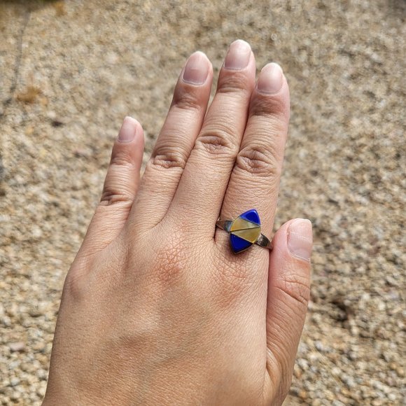 Native American Vintage Lapis and Mother of Pearl Inlay Ring Handmade Jewelry - Picture 6 of 13